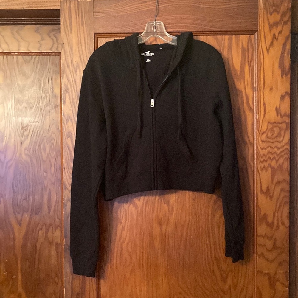 Hollister Black hooded cropped sweatshirt size XXL